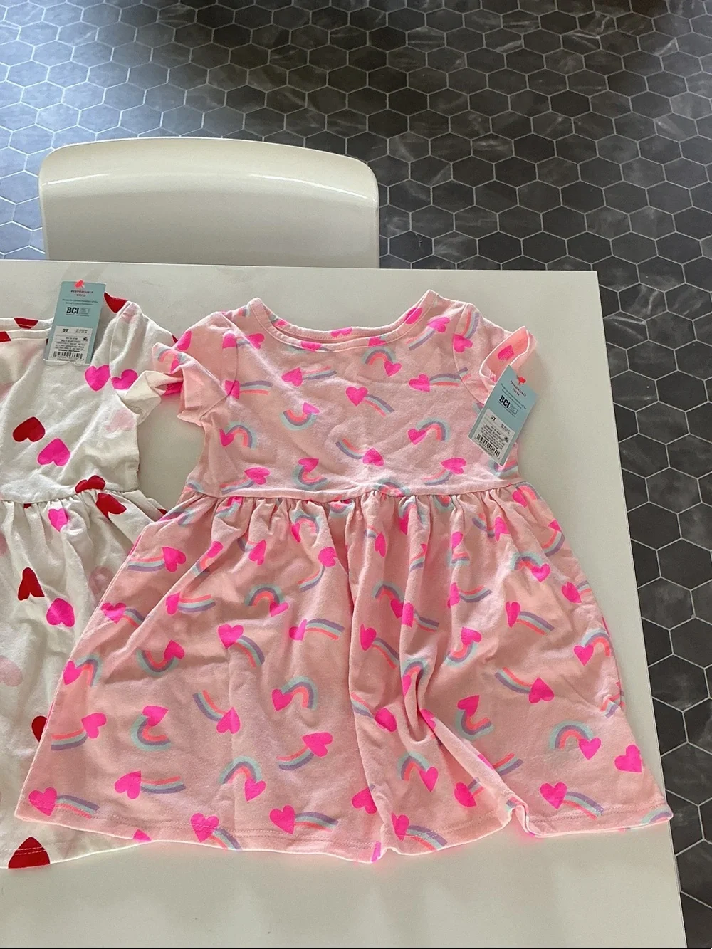 Cat & Jack Girls' Casual Dresses and 9 headbands. LOT OF 4